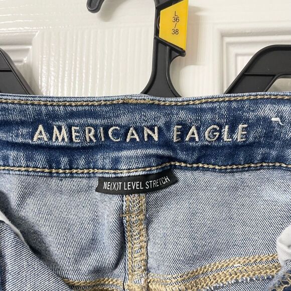 American Eagle Distressed Skinny Jeans – Size US 4 / Regular - Picture 3 of 6